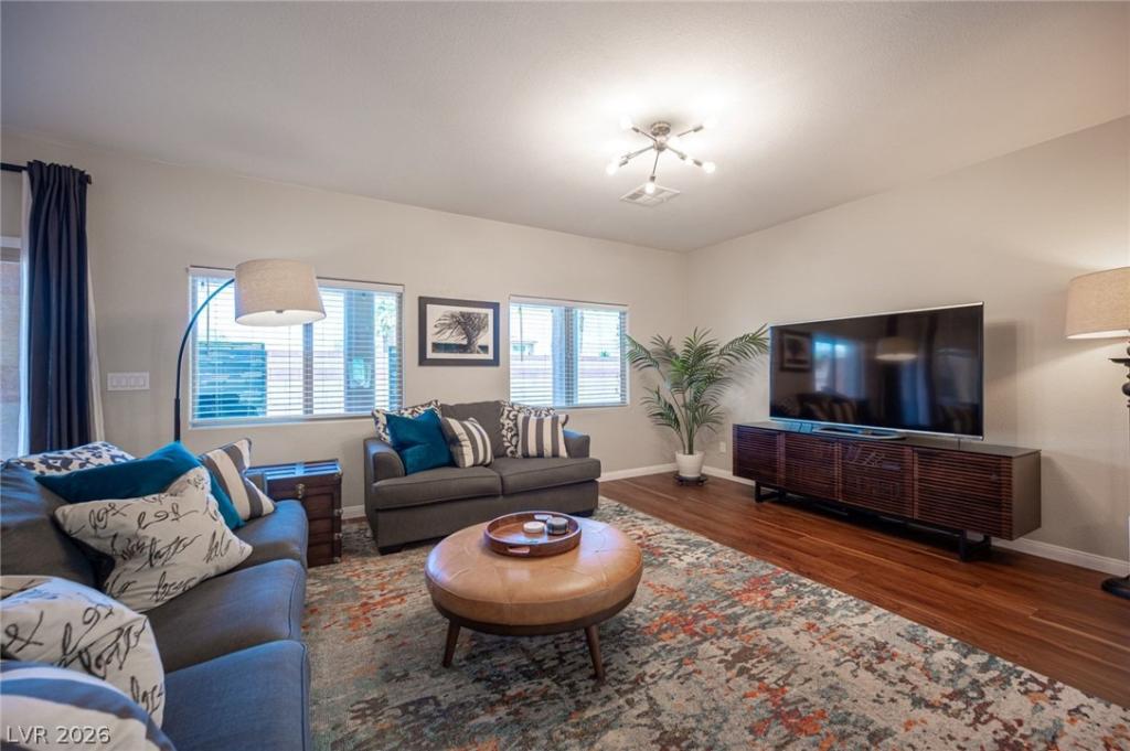 MLS #2817696 image #0